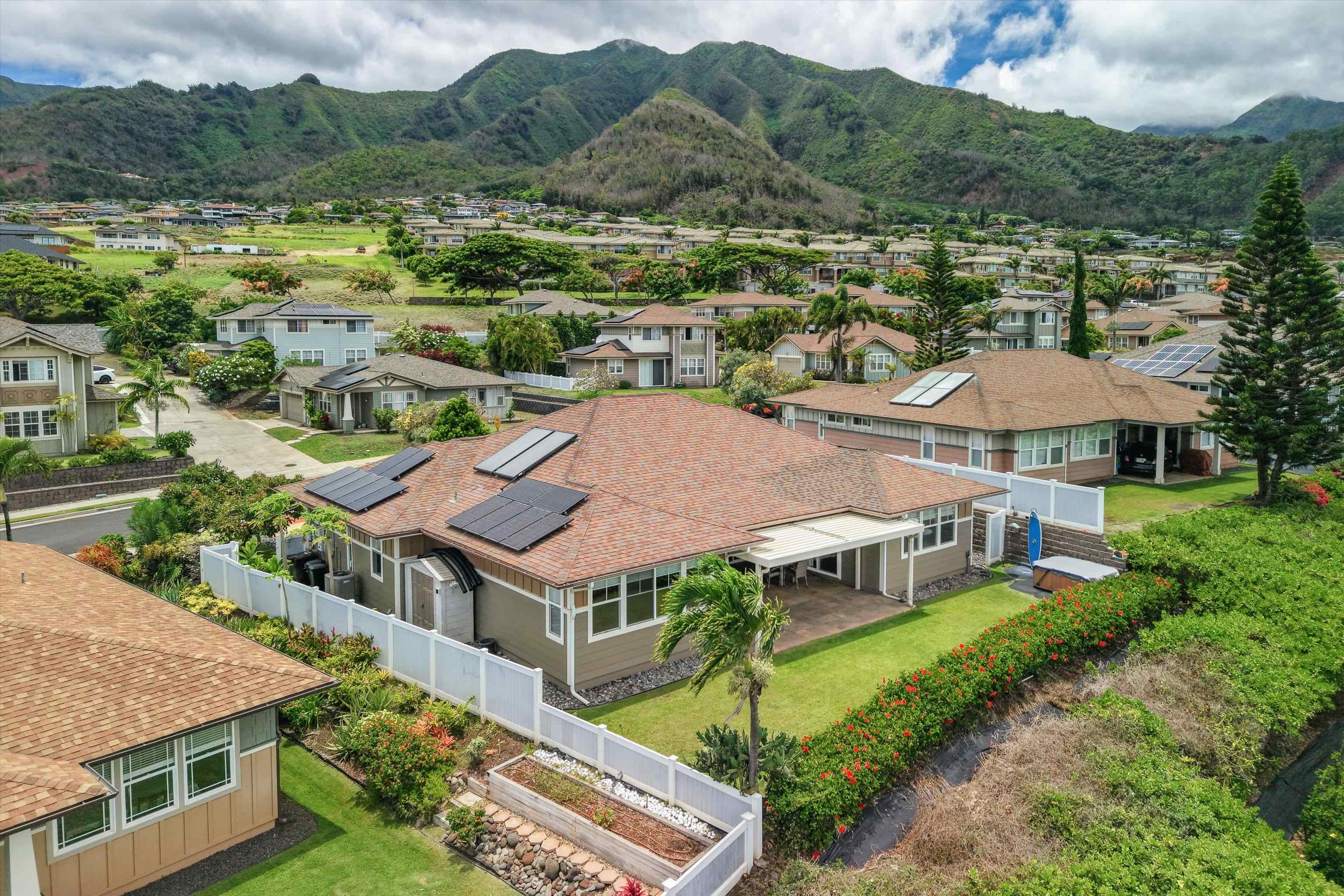 379 Maka Hou Loop Property Photo 47