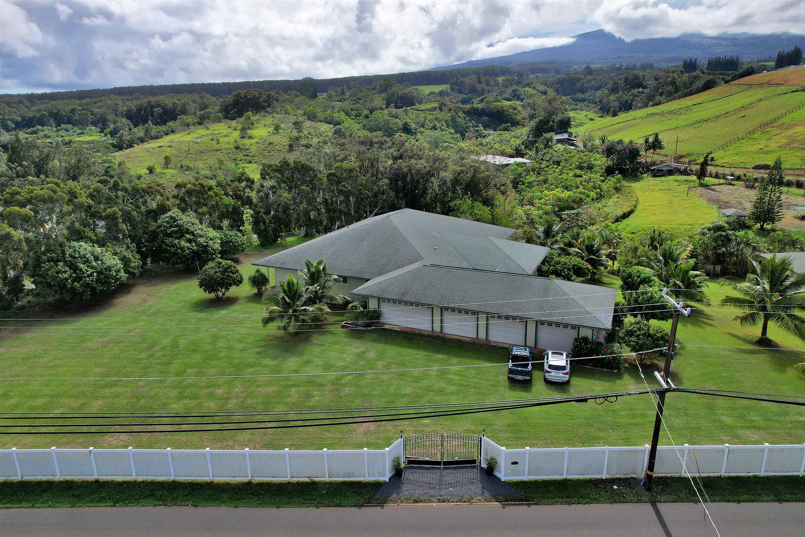 1525 Kaupakalua Rd Property Photo 38