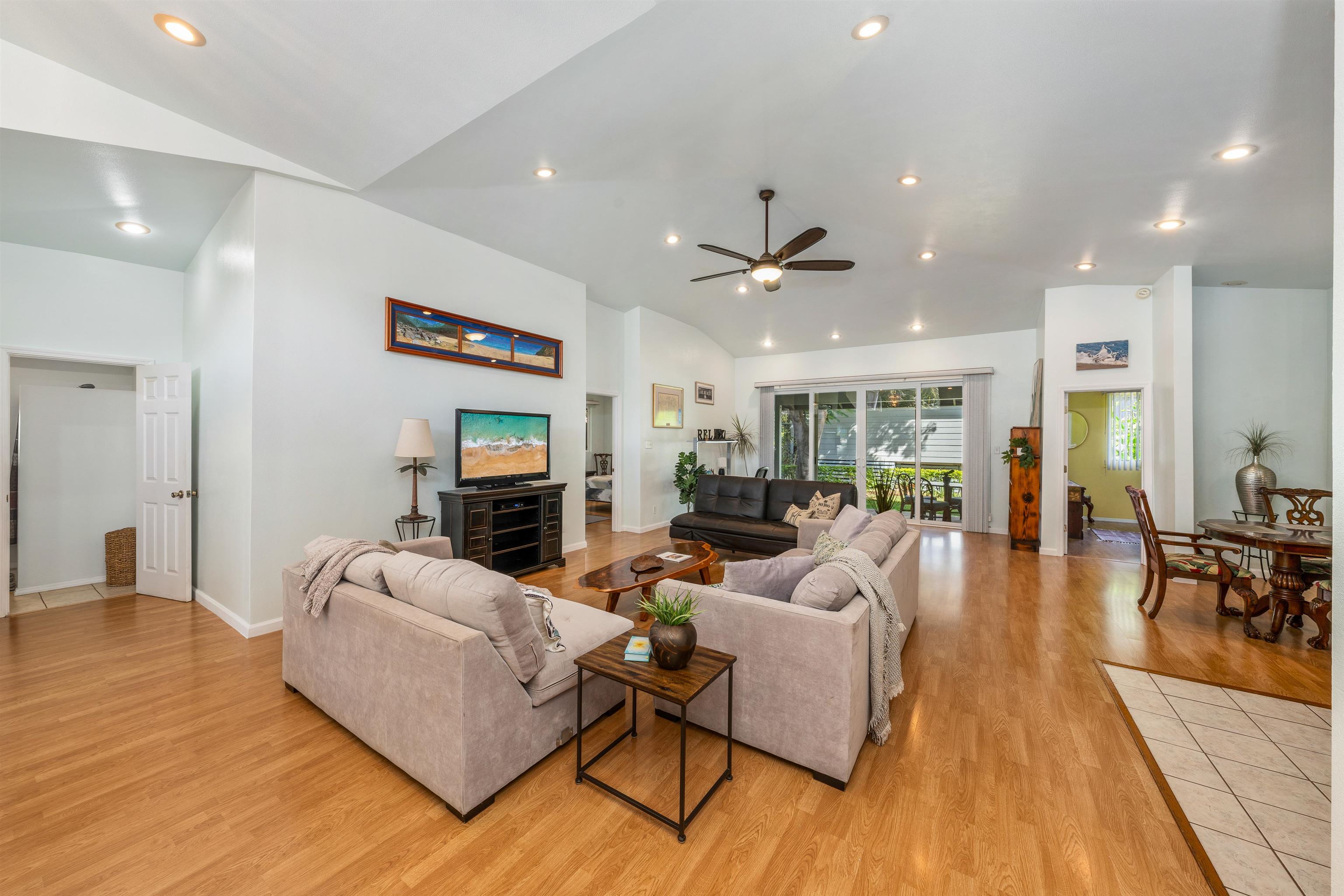 221 Mahie Pl Property Photo 5