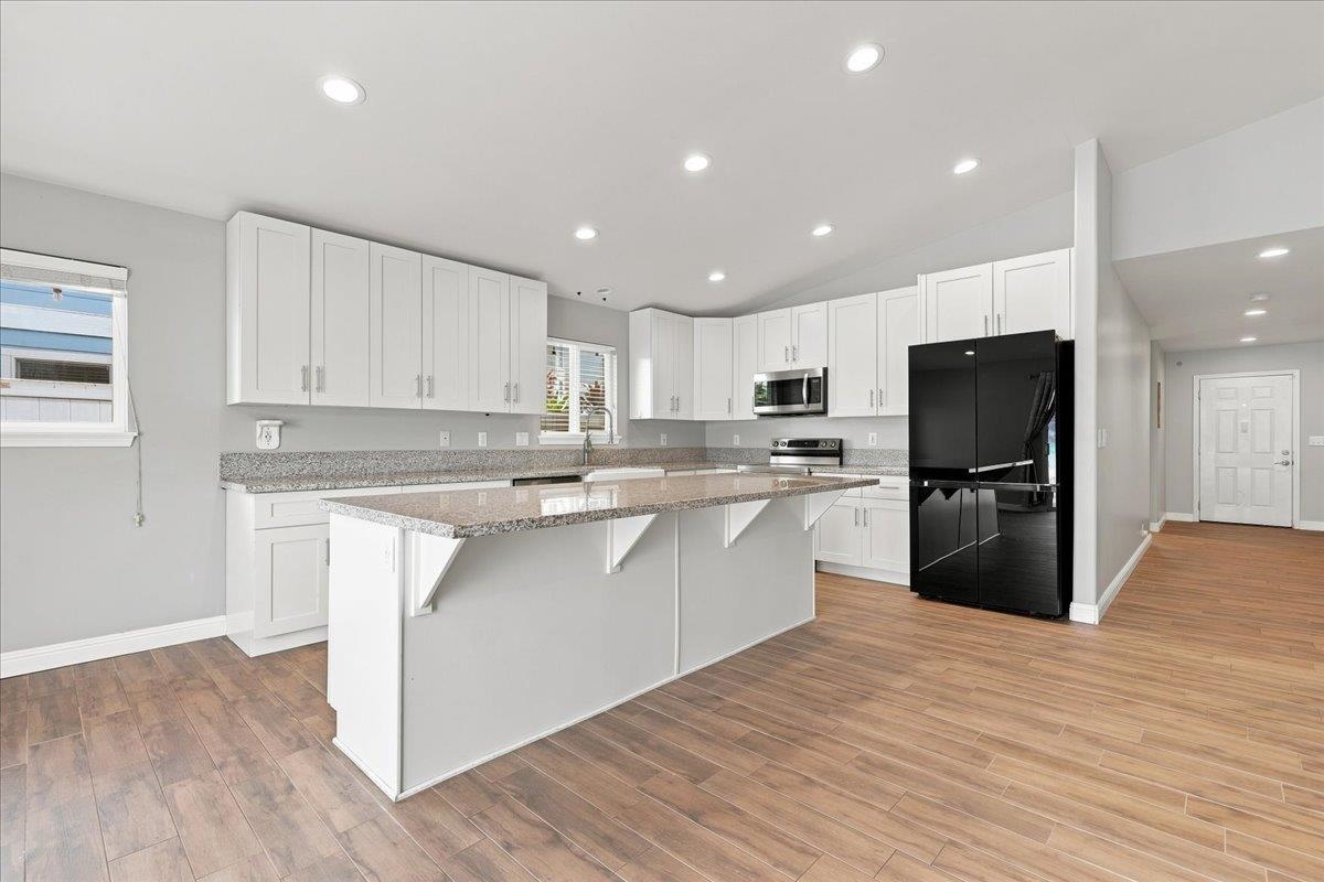 53 Polale St Property Photo 4