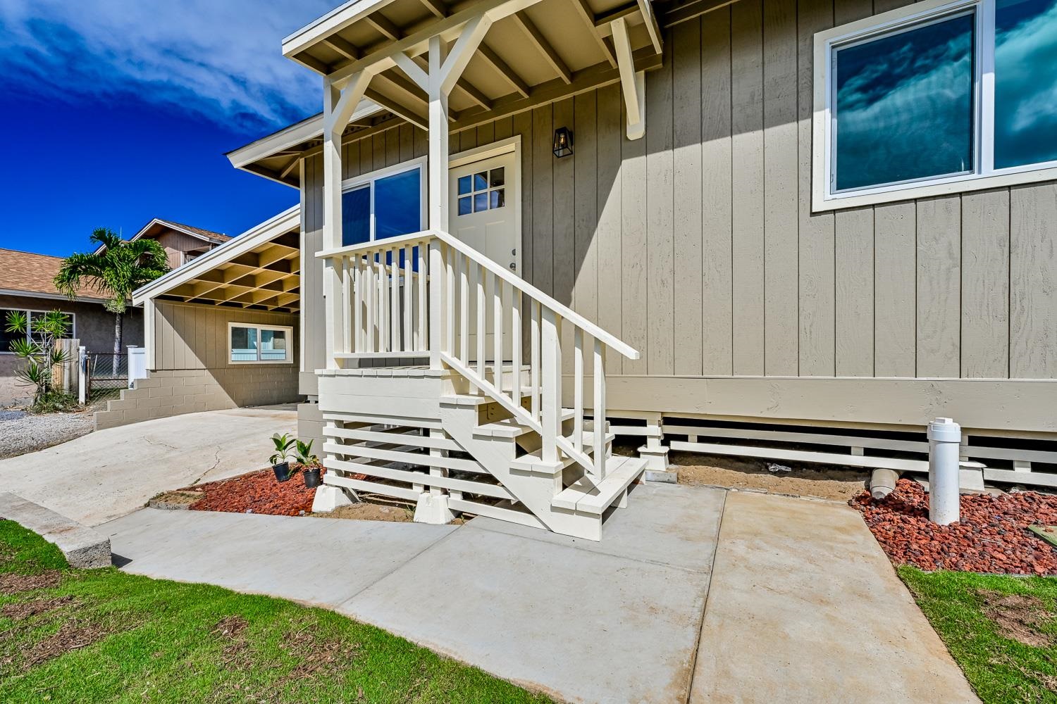 279 Ohaa St Property Photo 5