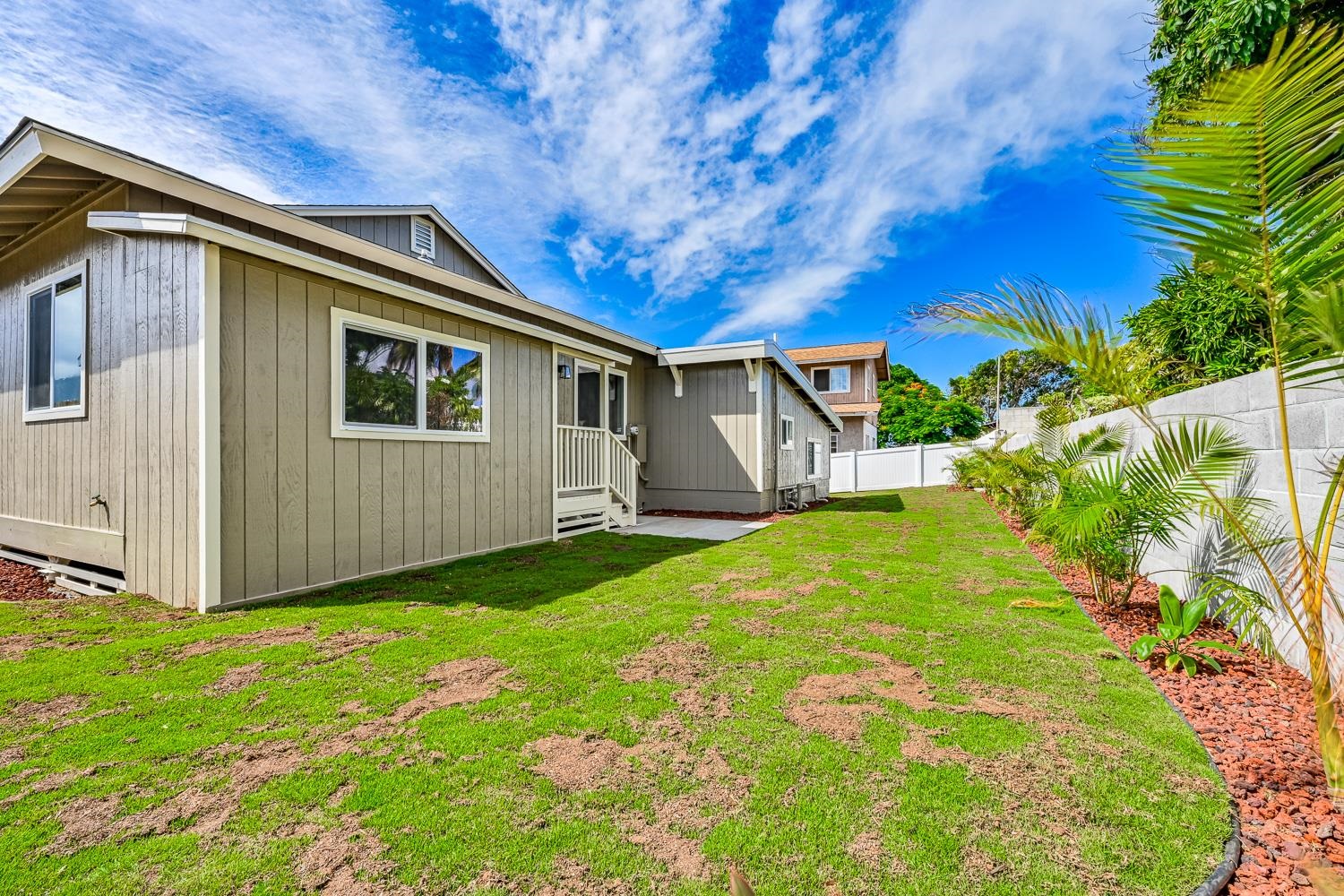 279 Ohaa St Property Photo 7