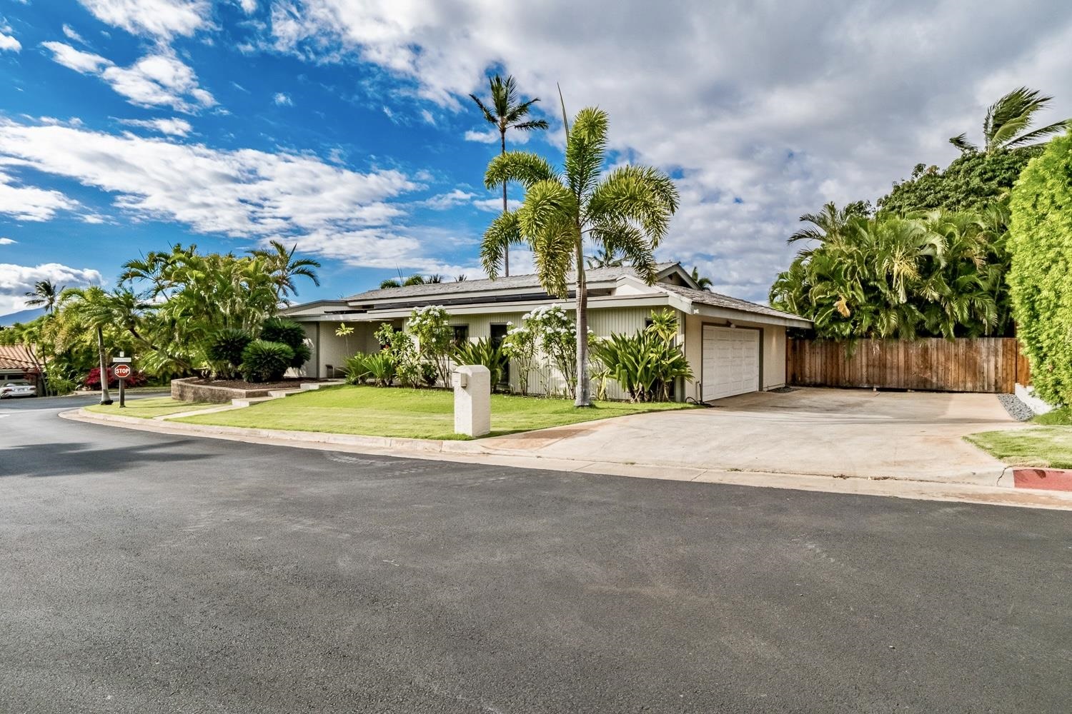3111 Waiea Pl Property Photo 1