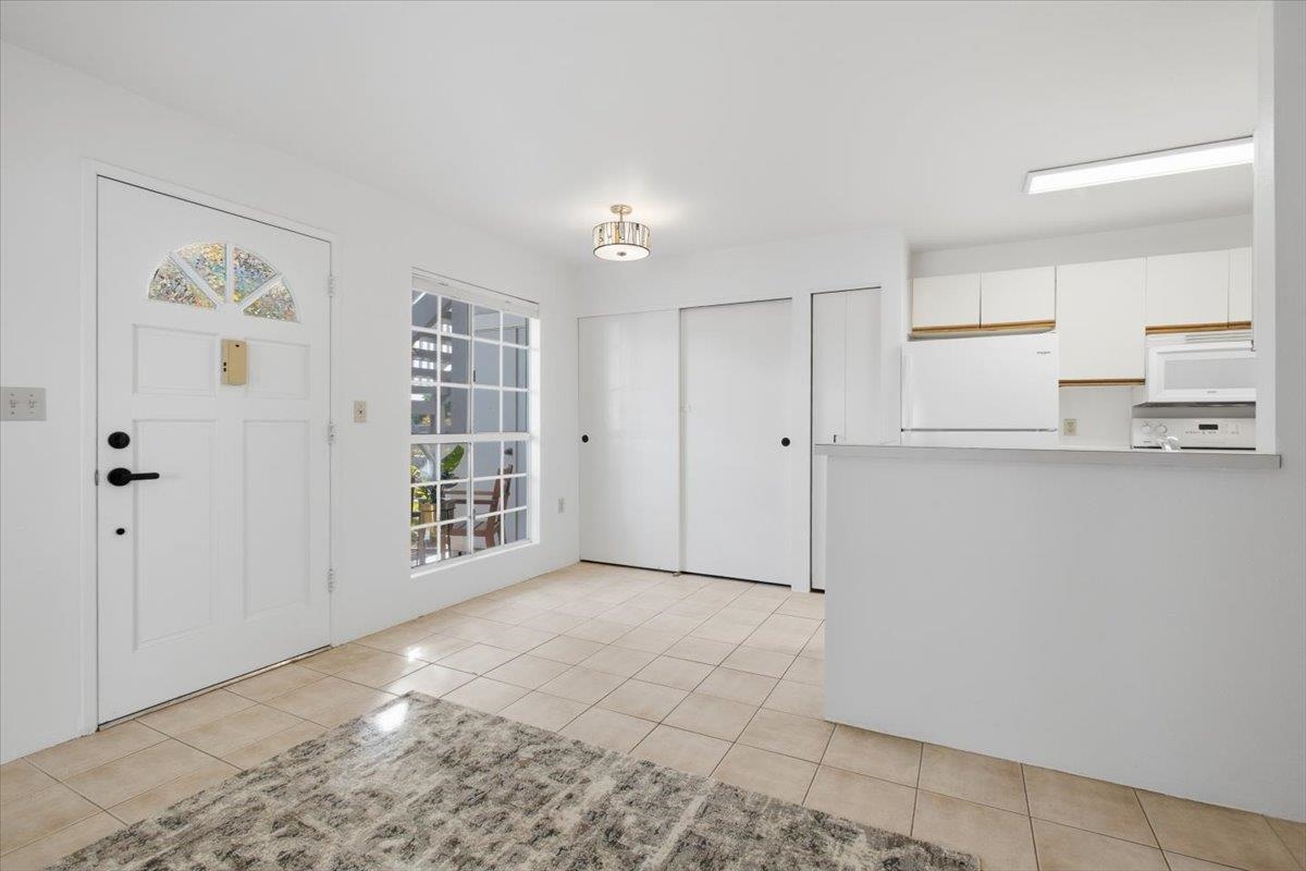 160 Keonekai Rd Property Photo 11