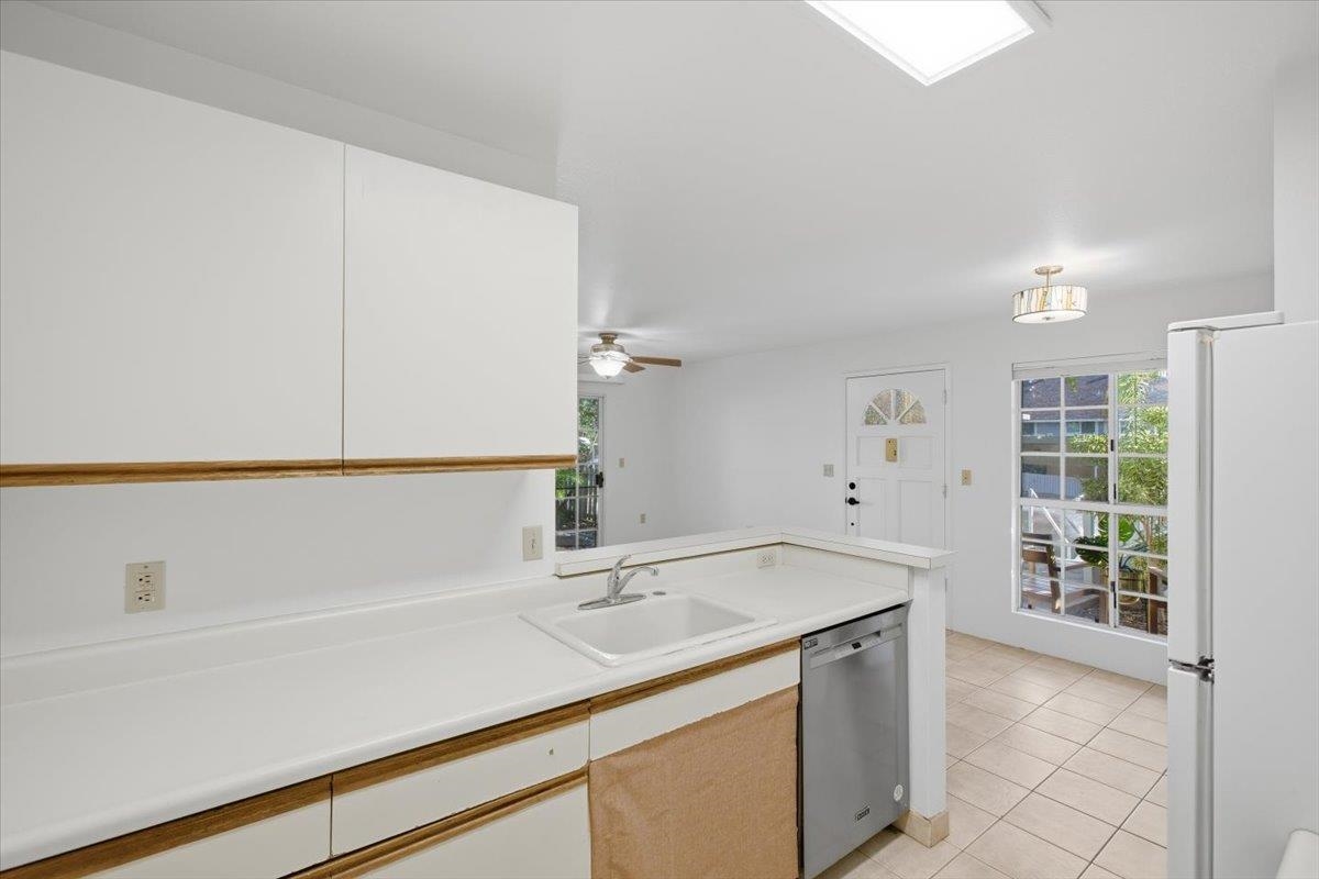 160 Keonekai Rd Property Photo 13