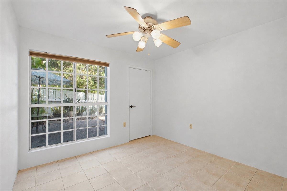160 Keonekai Rd Property Photo 15