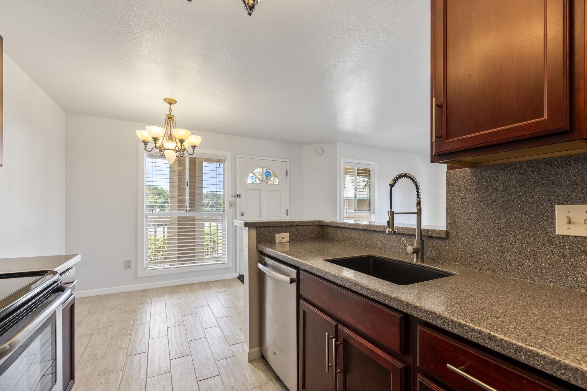 70 Kapi Ln Property Photo 8