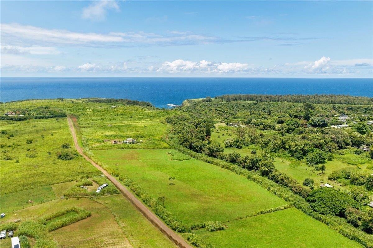 2865 Hana Hwy Property Photo 3