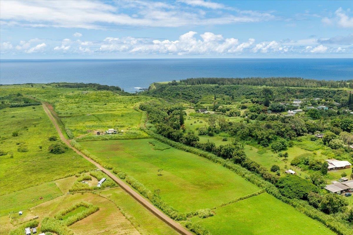 2865 Hana Hwy Property Photo 17