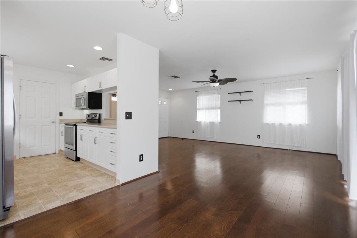 14 E Makahehi Pl Property Photo 7