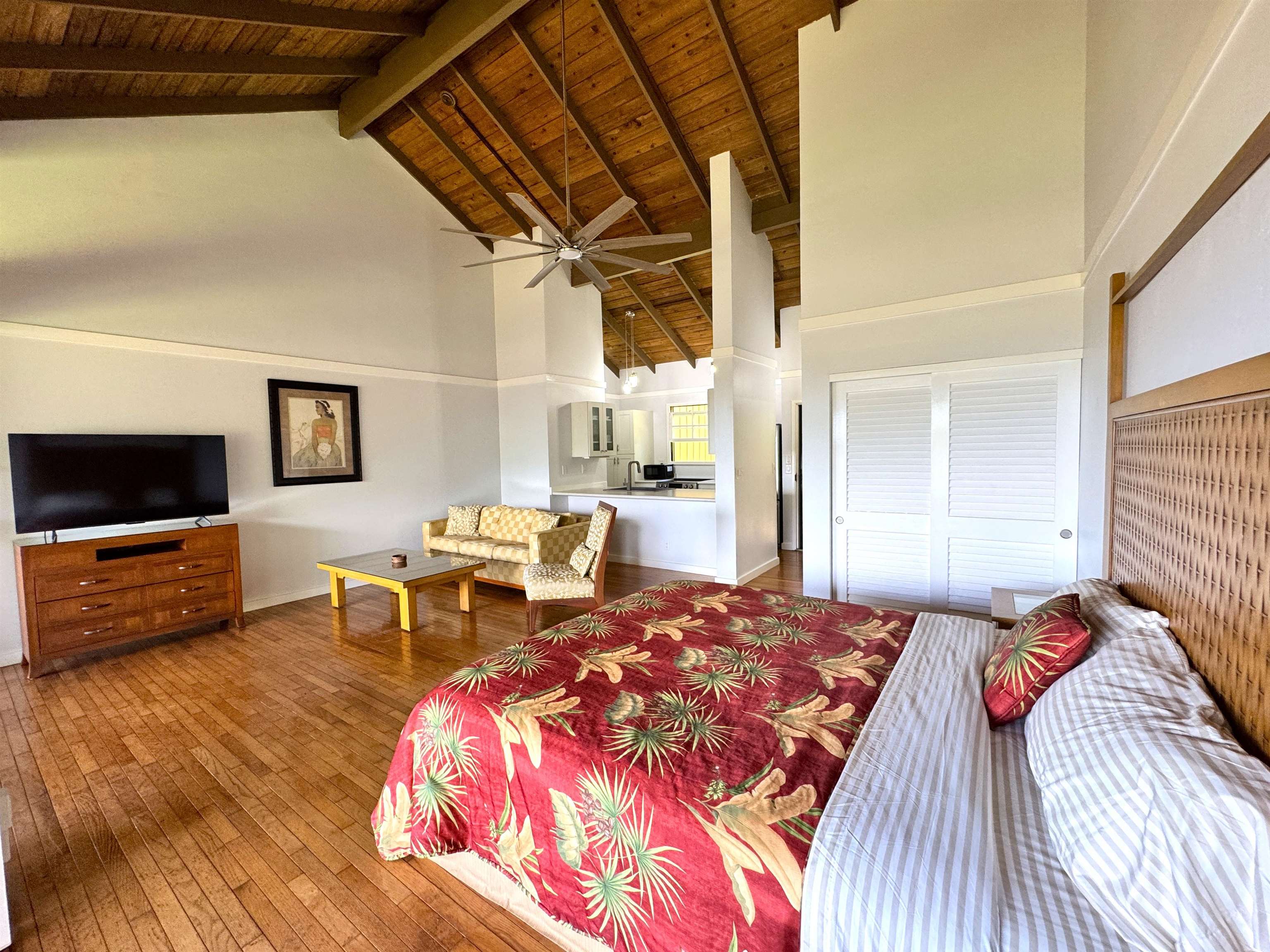 100 Lio Pl Property Photo 3