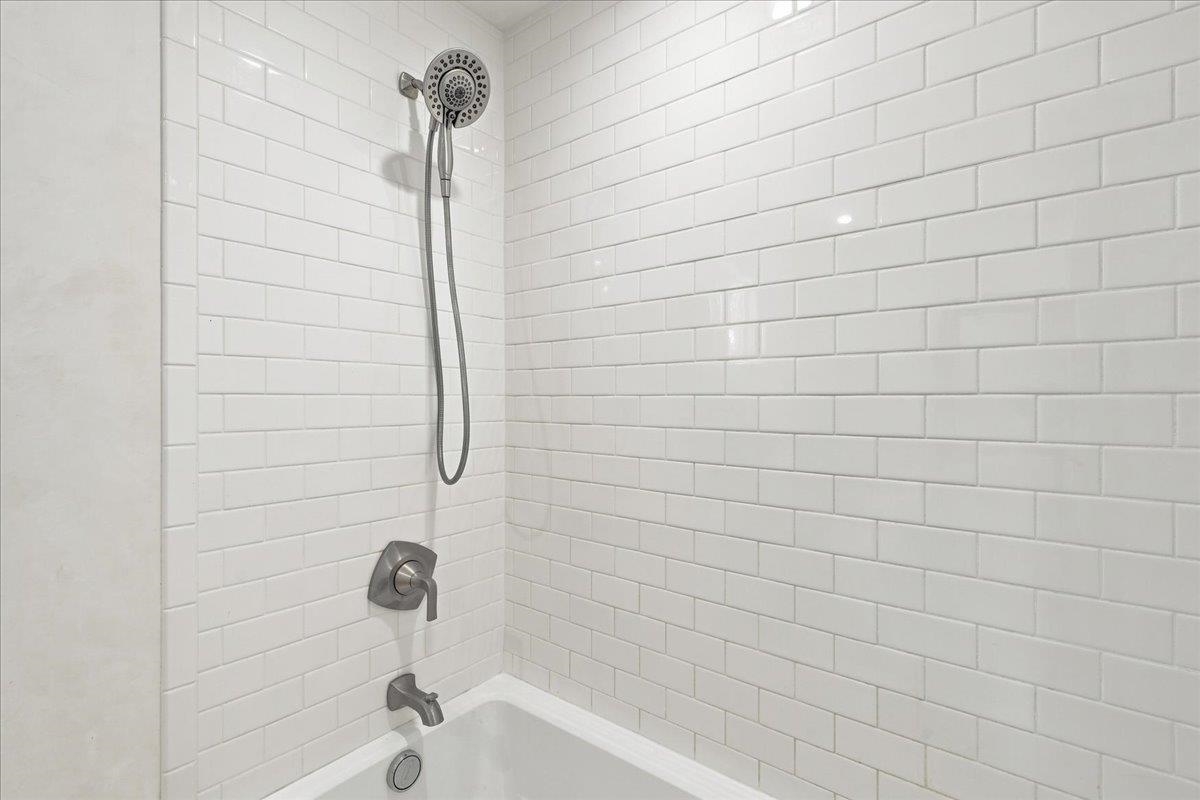 84 Loha St Property Photo 22