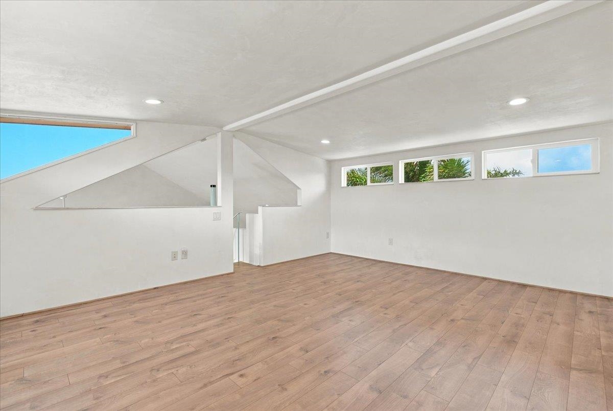 84 Loha St Property Photo 23