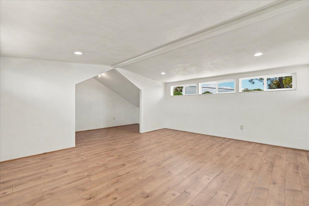 84 Loha St Property Photo 24
