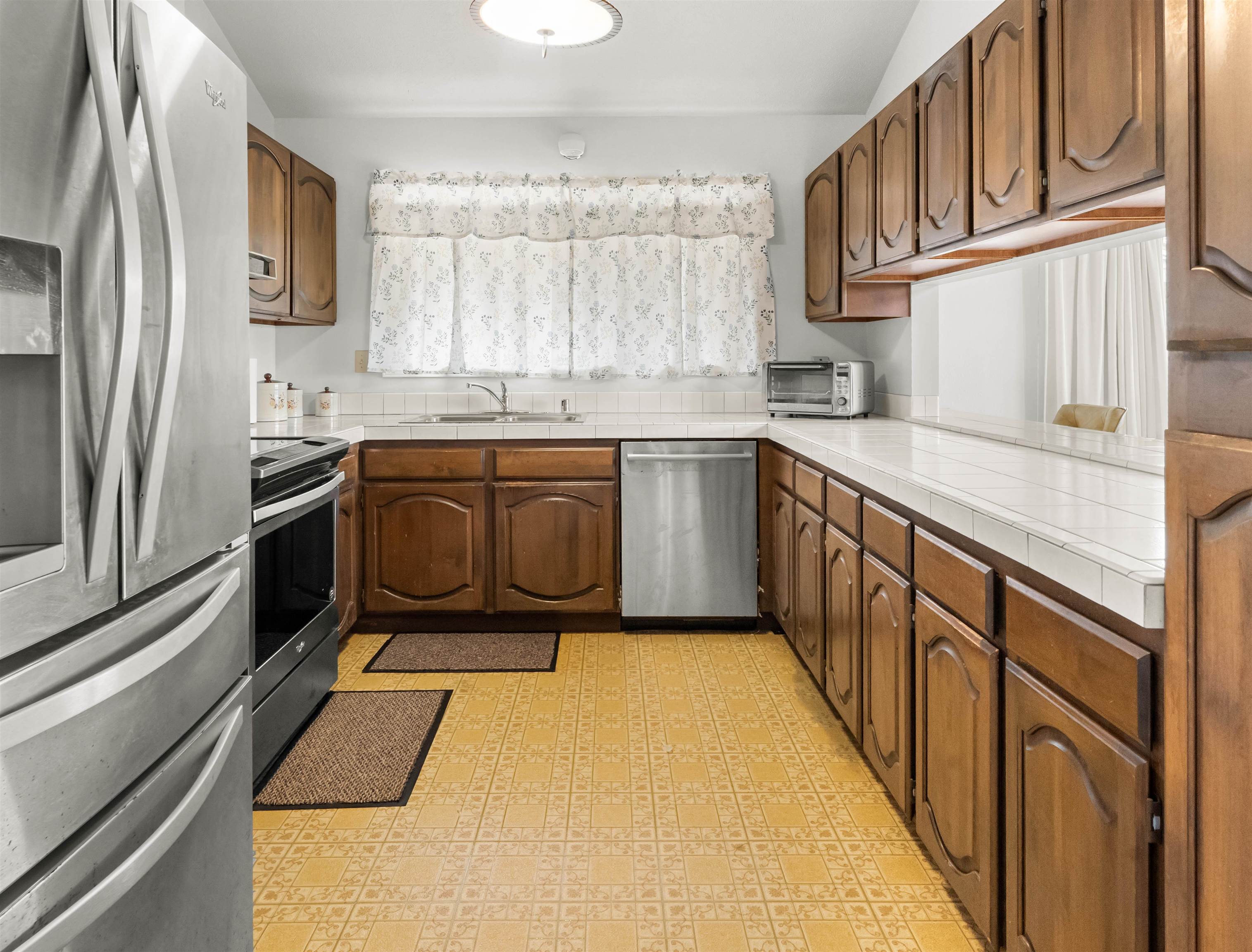 624 Kunu Pl Property Photo 4