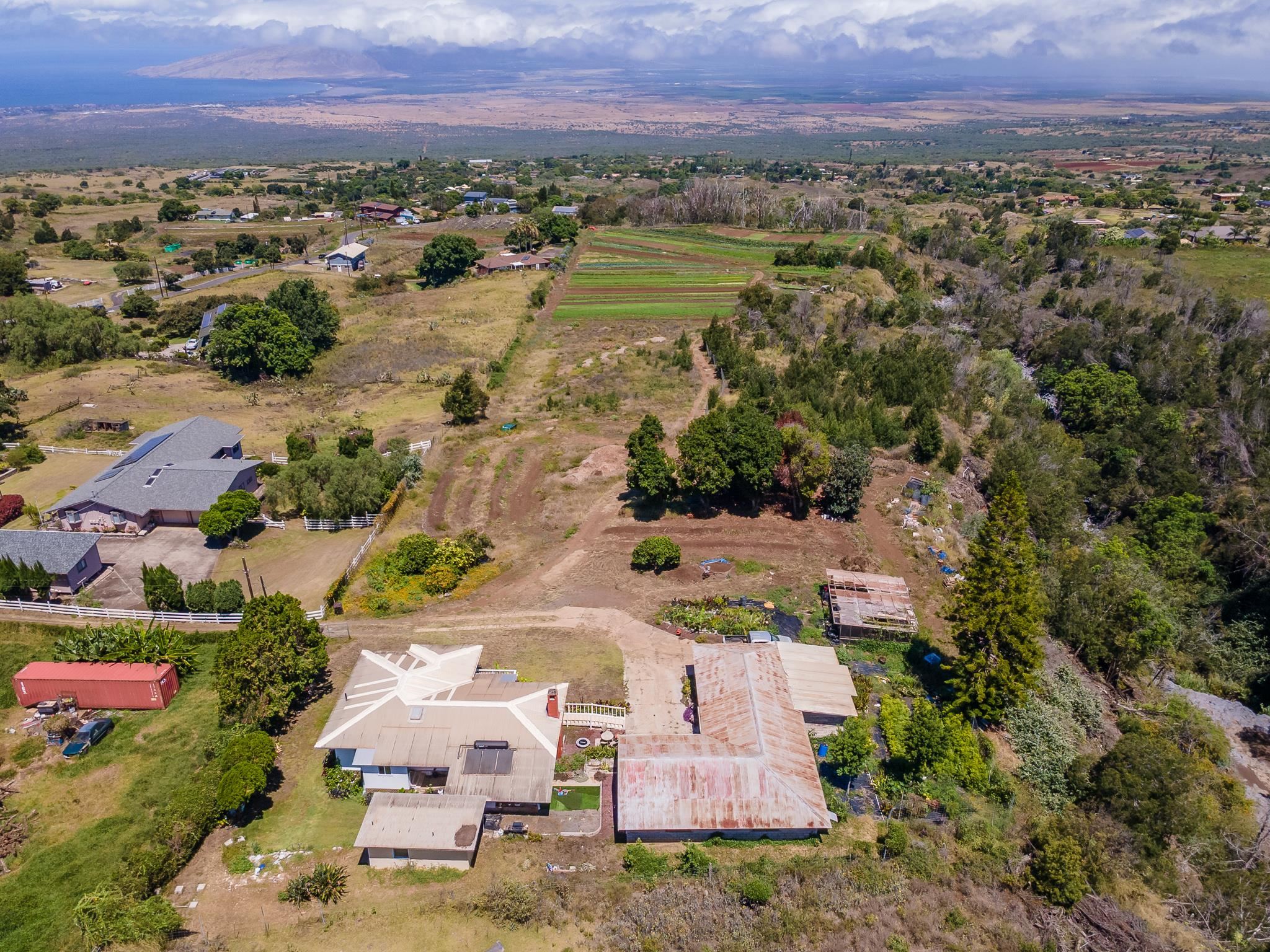 302 Naalae Rd Property Photo 3