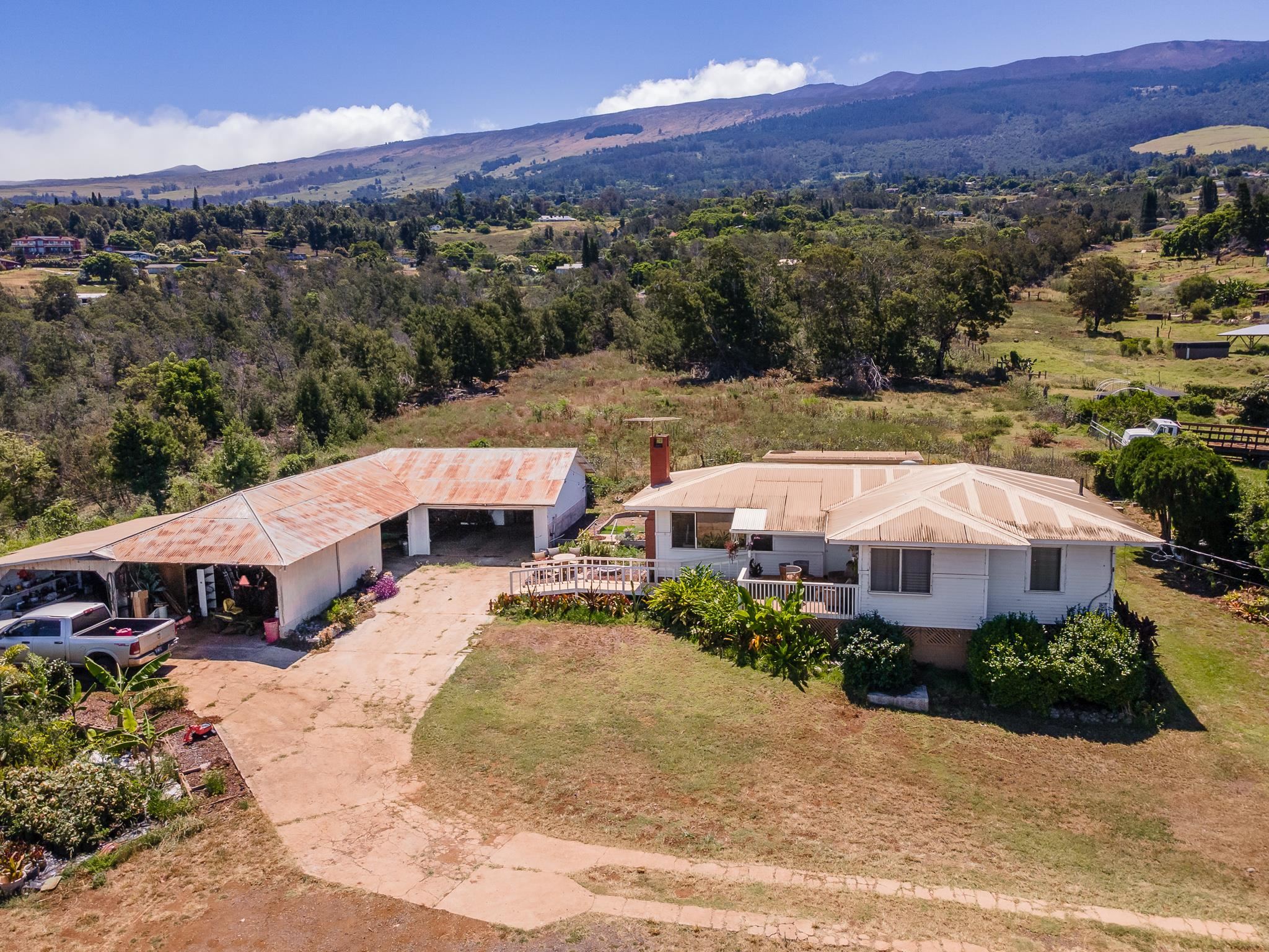 302 Naalae Rd Property Photo 5