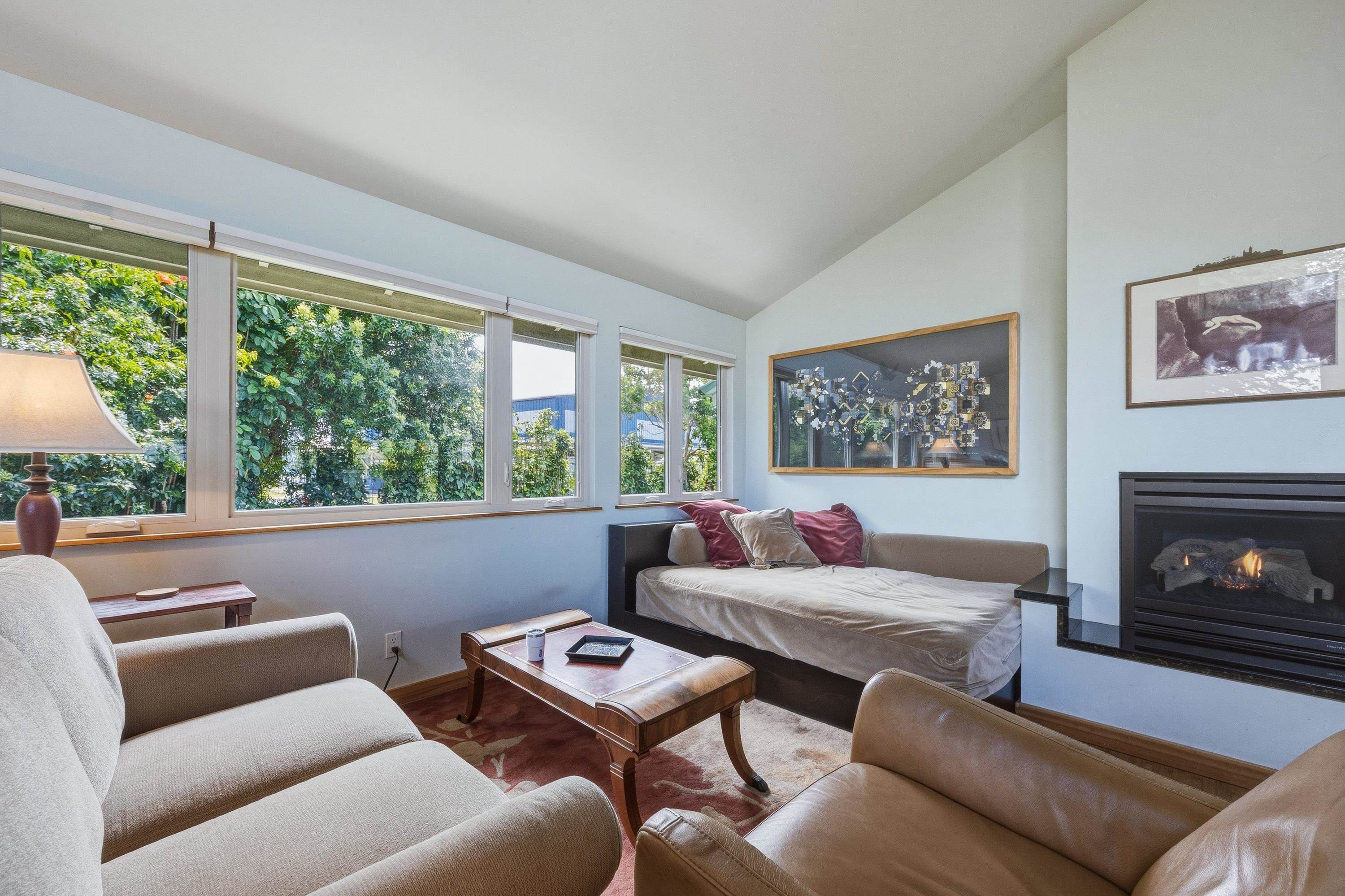 1102 Mailuna Pl Property Photo 4