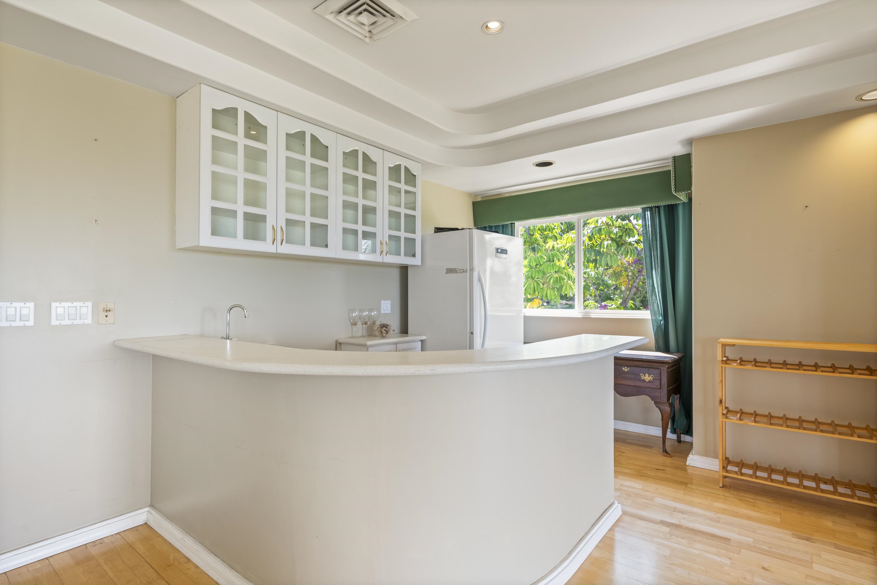 221 E Ikea Kai Pl Property Photo 32