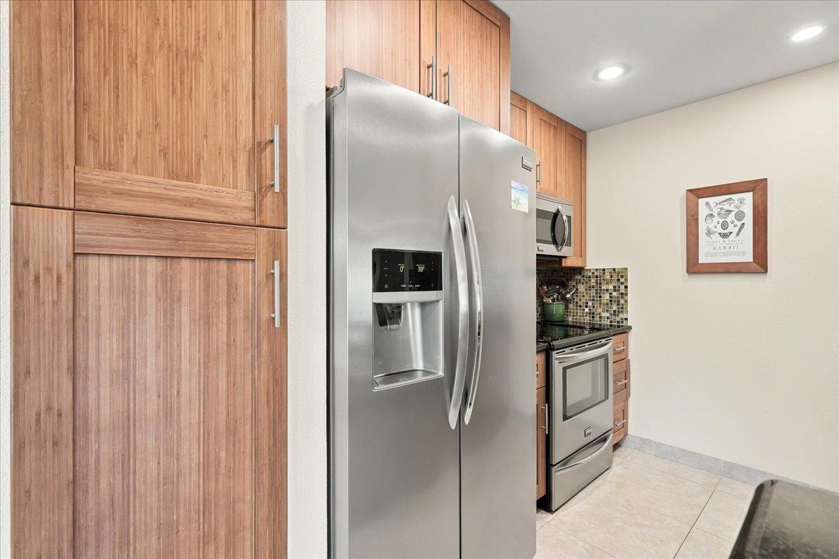 160 Keonekai Rd Property Photo 9