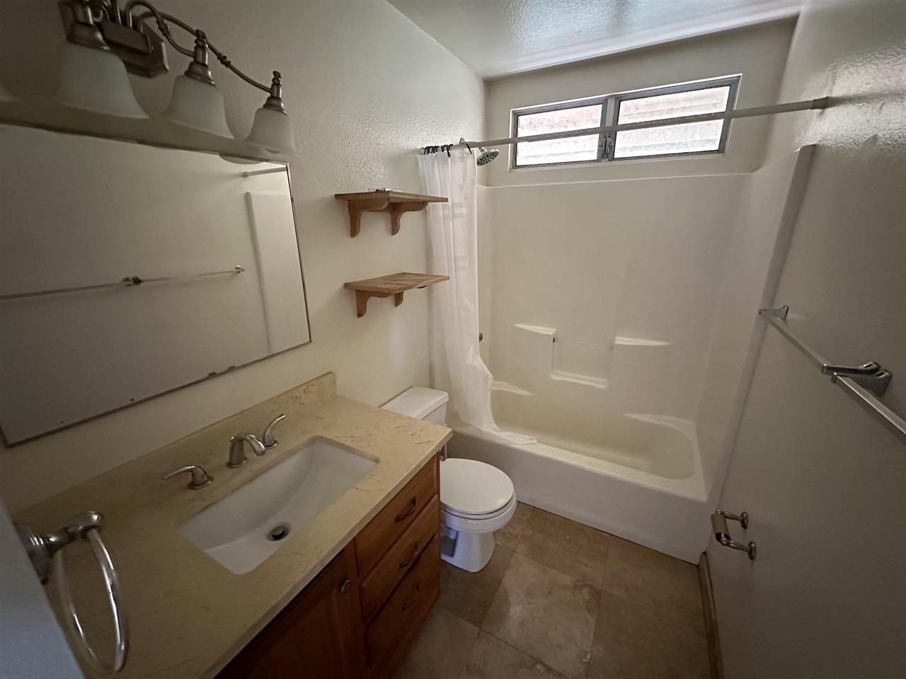 390 Auhana Rd Property Photo 16