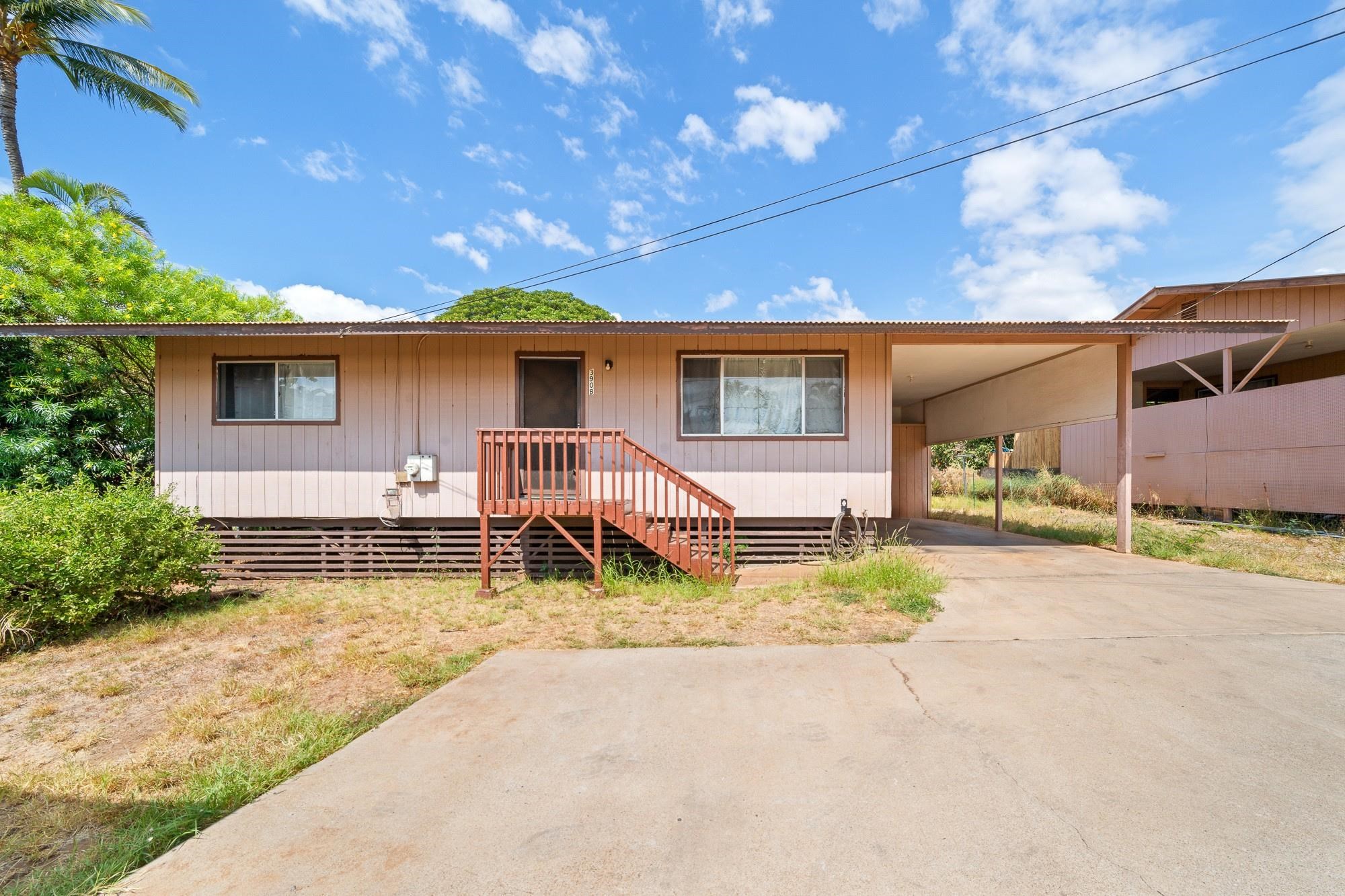 390 Auhana Rd Property Photo 1