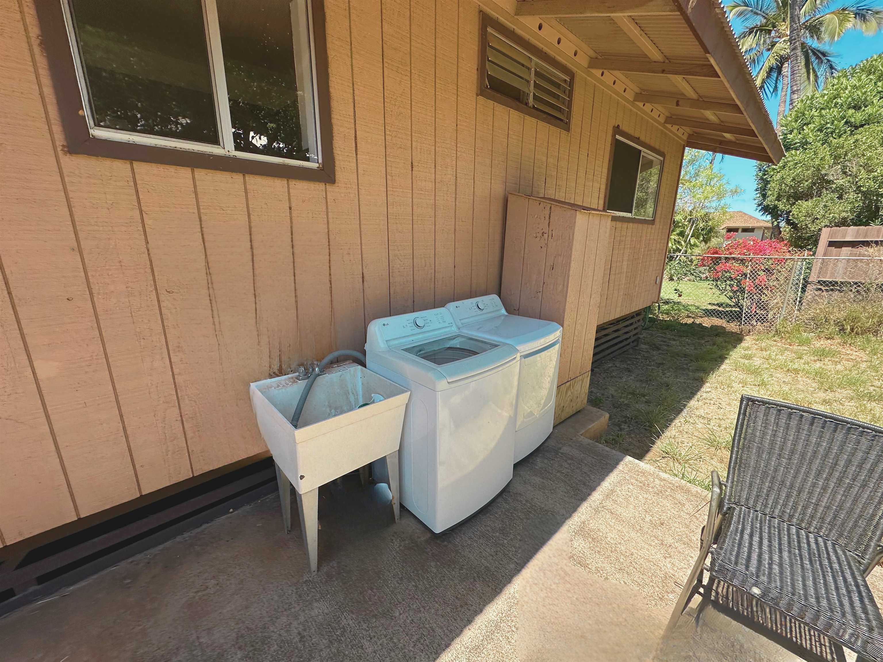 390 Auhana Rd Property Photo 11
