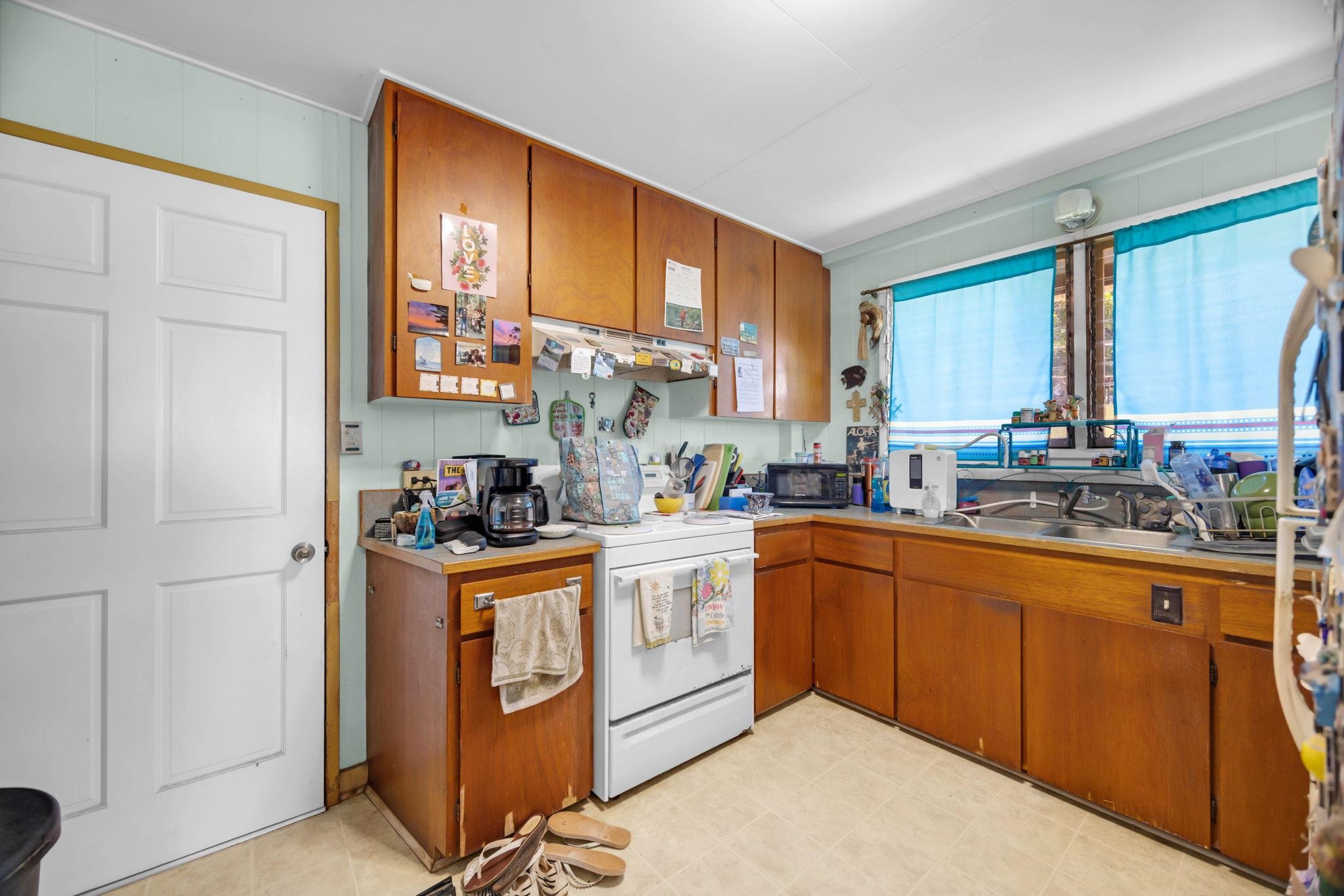 17 Hui F Rd Property Photo 9