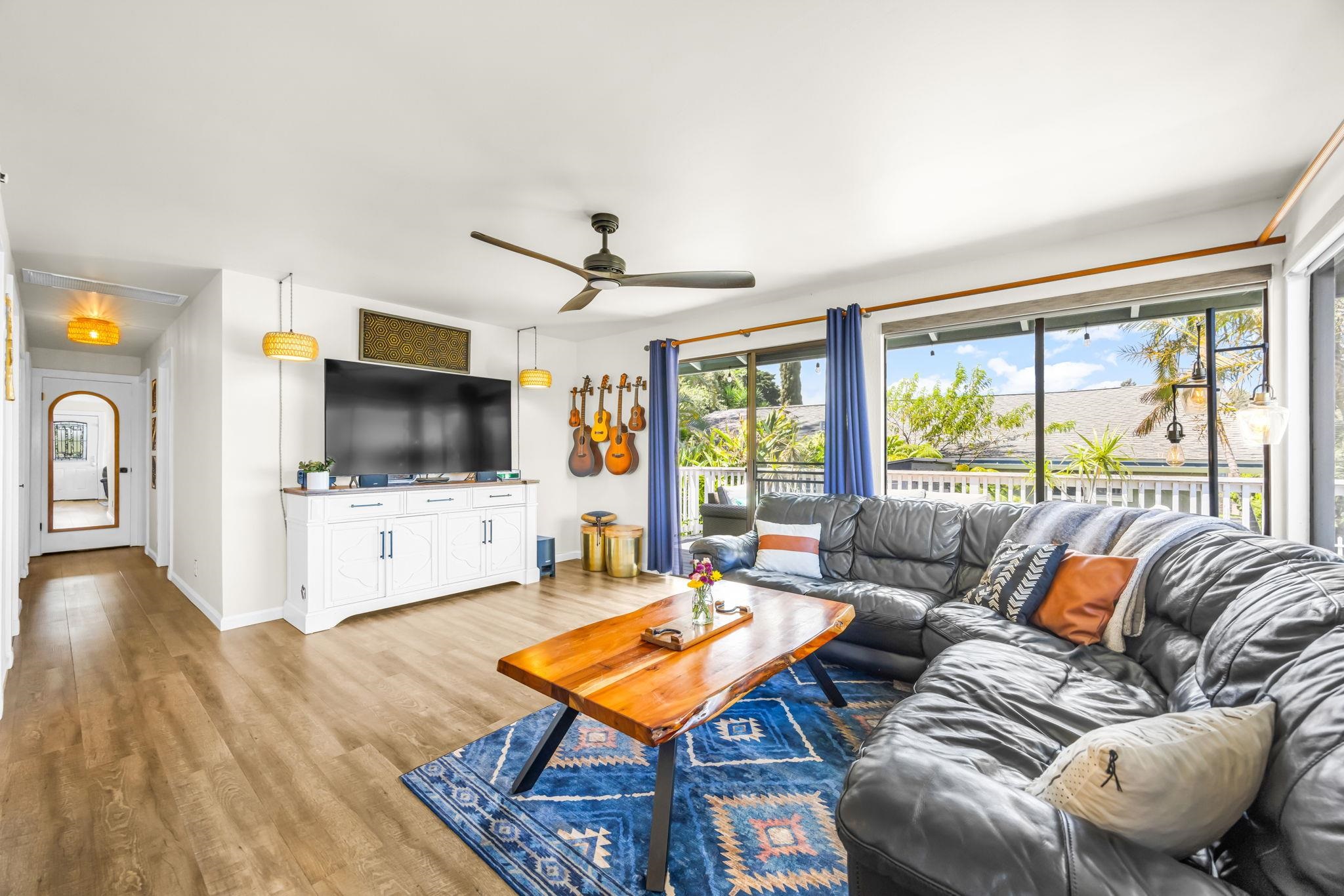 742 Kekona Pl Property Photo 4