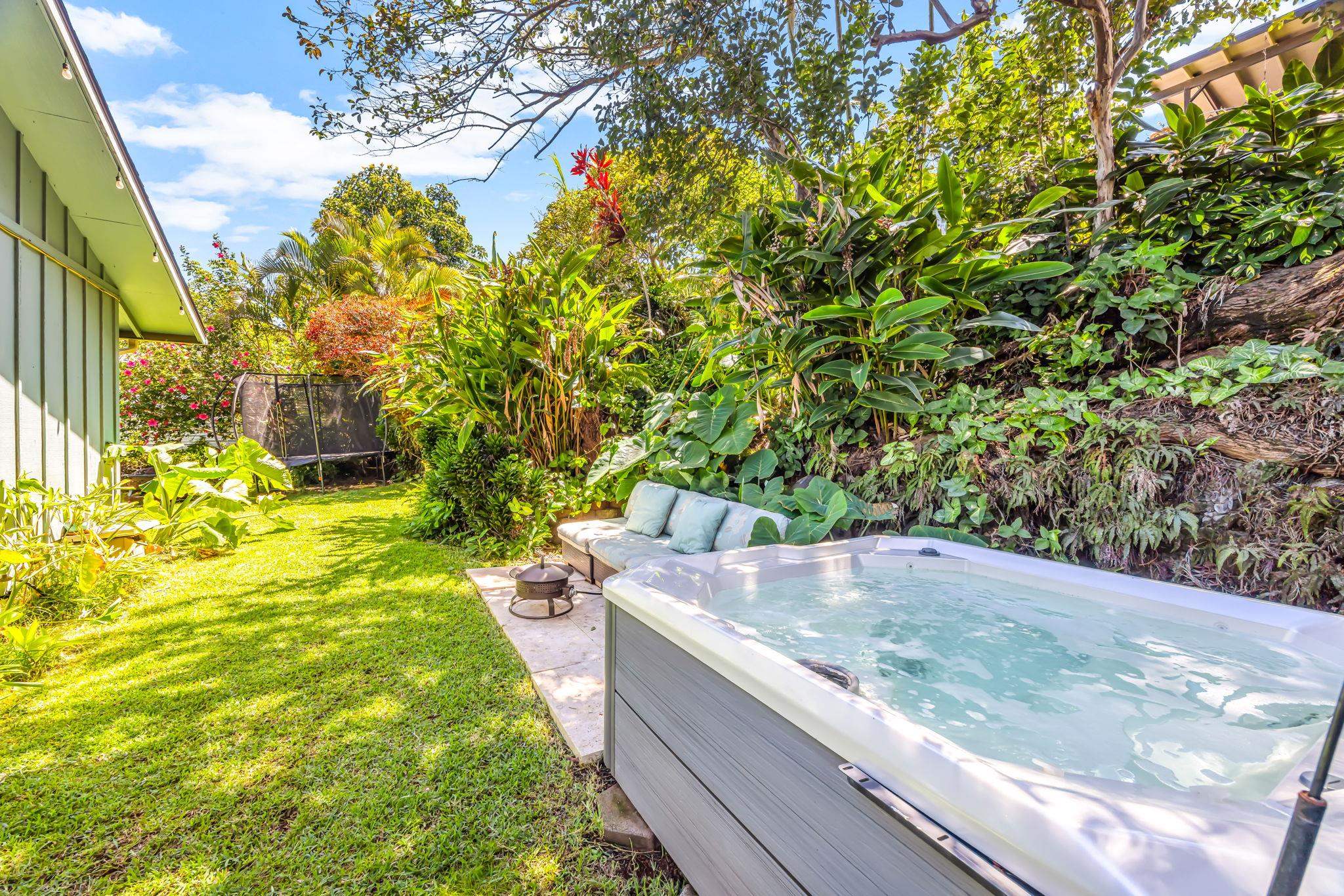 742 Kekona Pl Property Photo 40