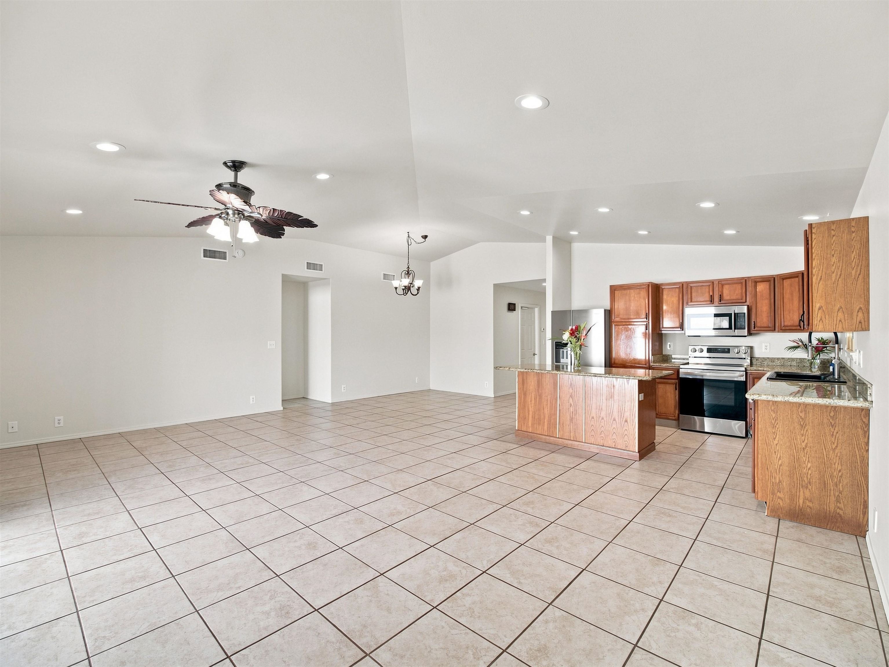 47 Polale St Property Photo 9