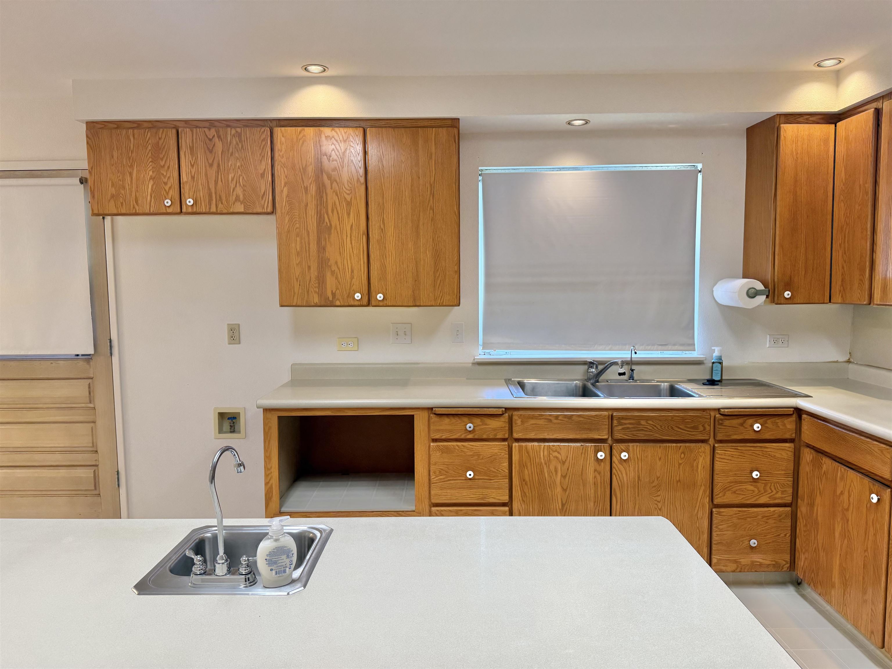 70 Akea Pl Property Photo 17