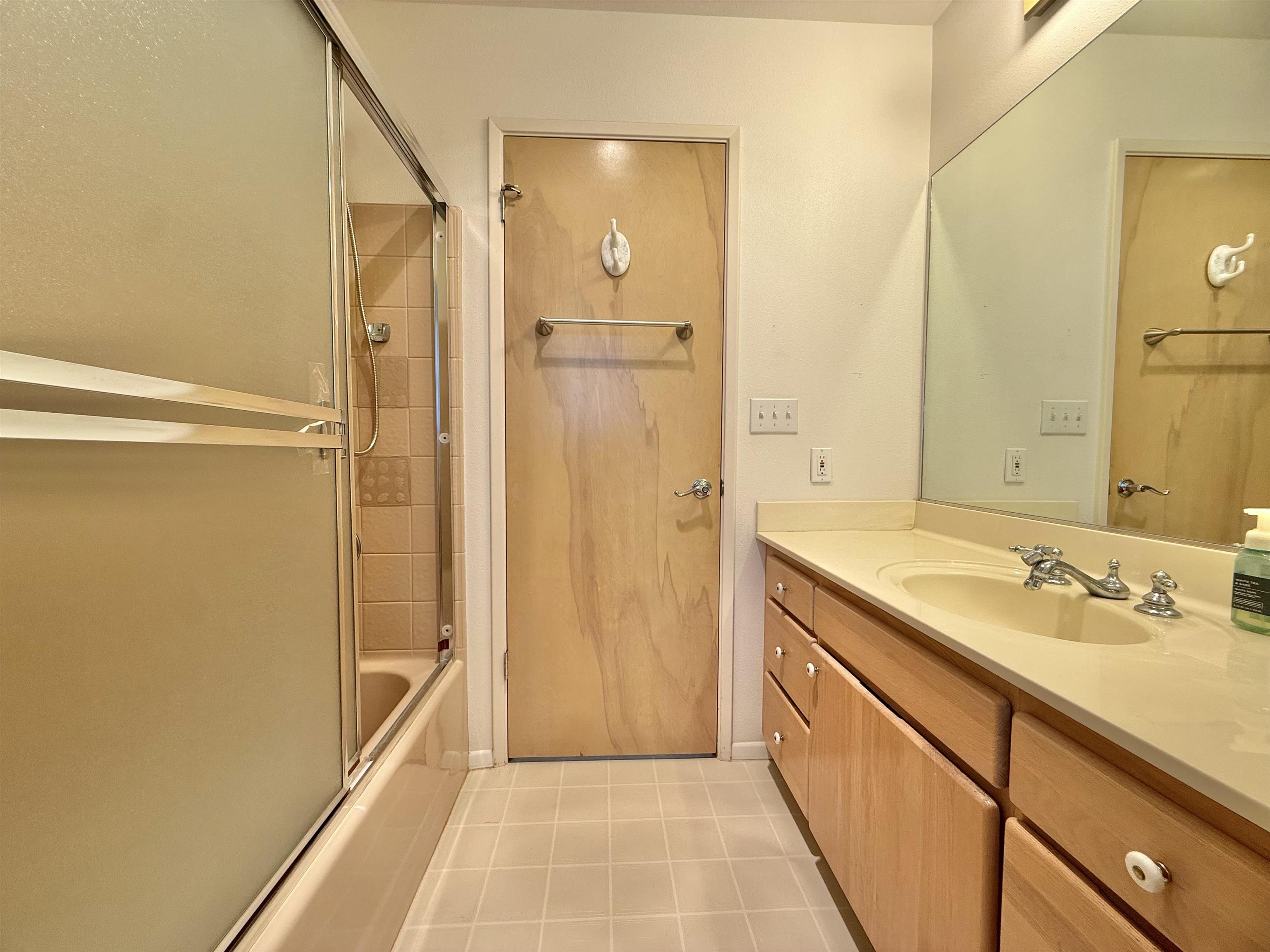 70 Akea Pl Property Photo 22