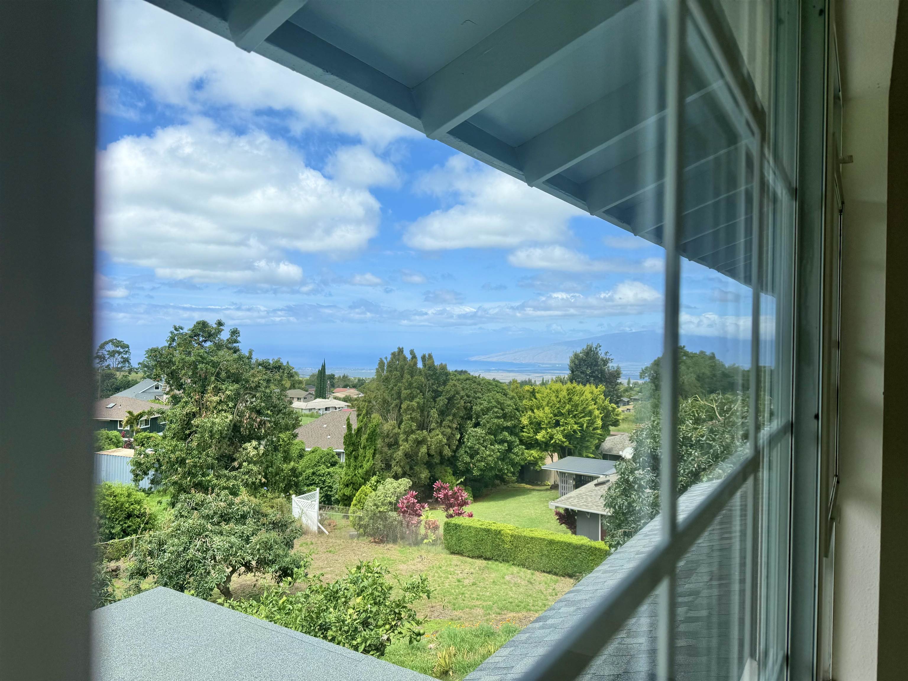 70 Akea Pl Property Photo 30