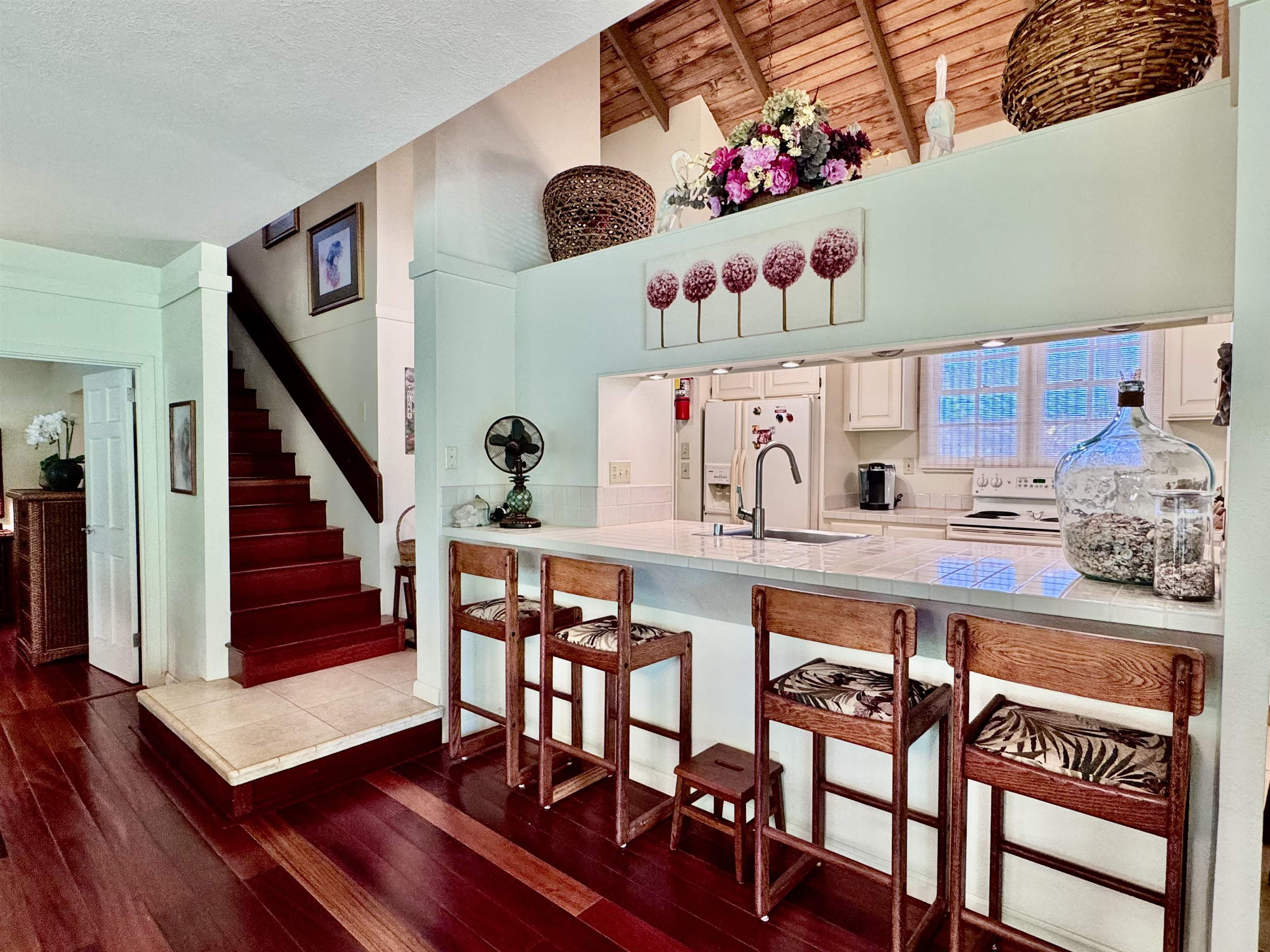 100 Lio Pl Property Photo 3