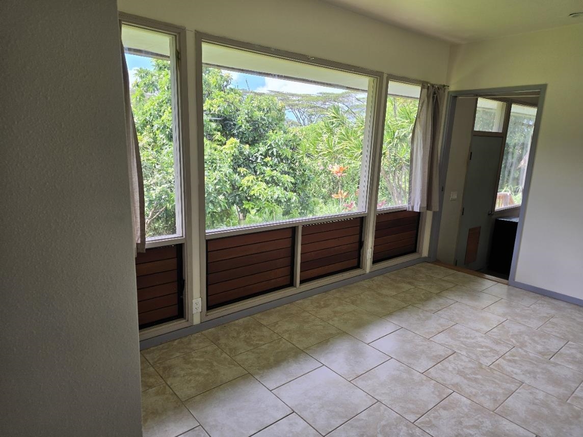 1063 Kauhikoa Rd Property Photo 8