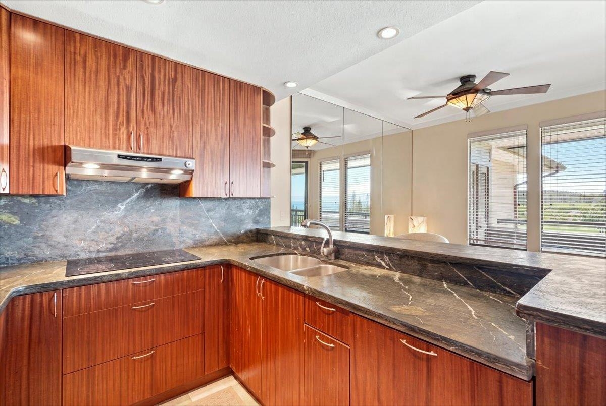 500 Kapalua Dr Property Photo 14