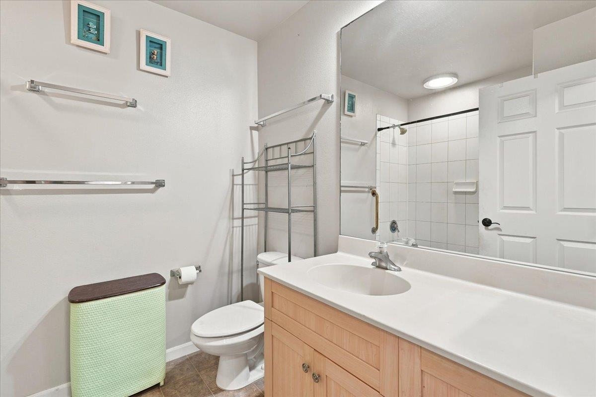 679 Meakanu Ln Property Photo 12