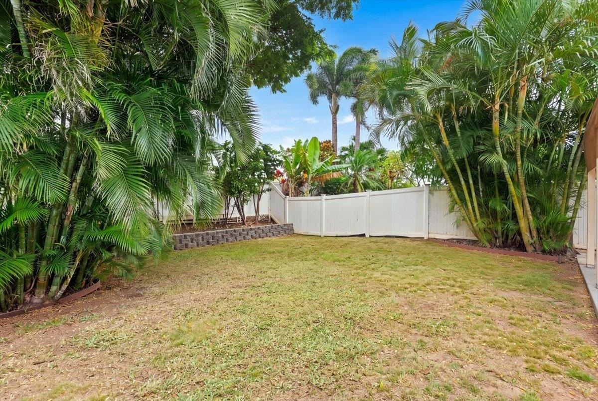 679 Meakanu Ln Property Photo 17