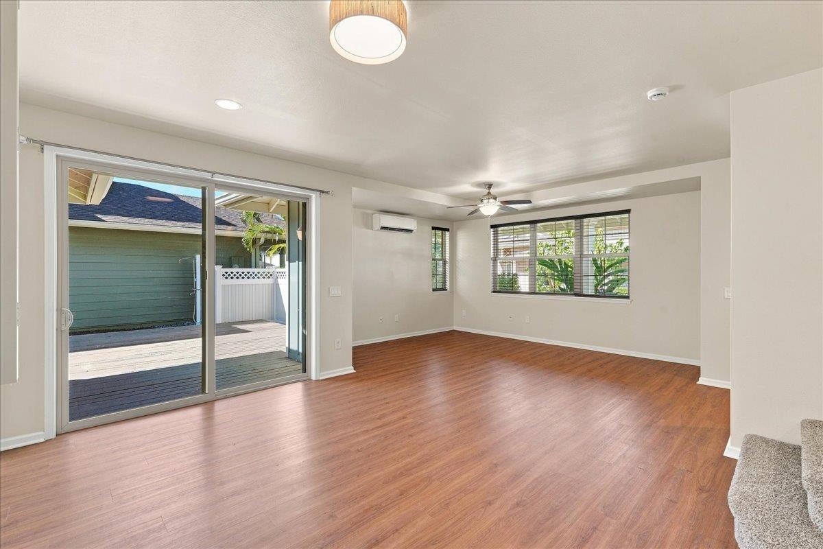 589 Hoe Kawele Ln Property Photo 9