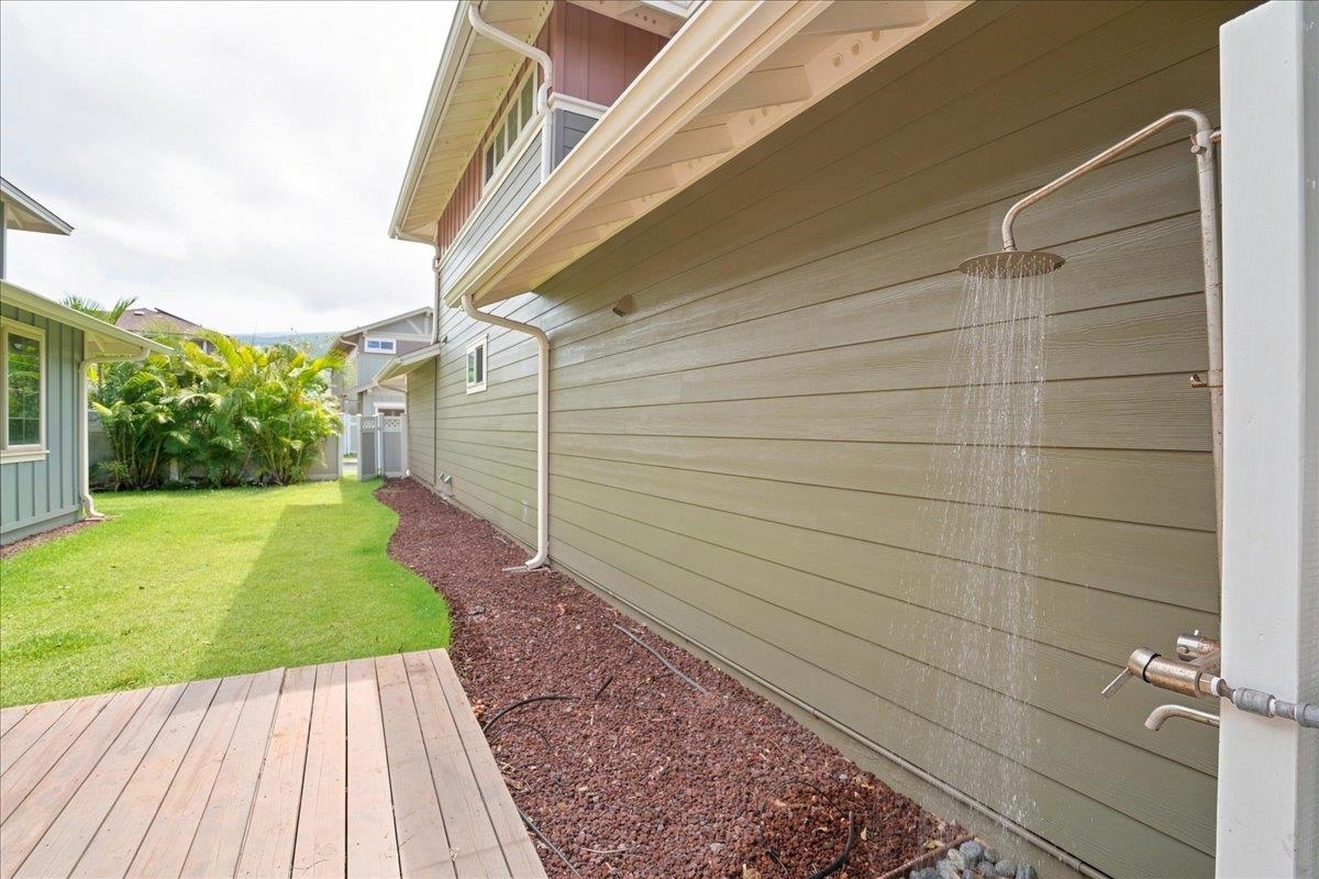 589 Hoe Kawele Ln Property Photo 20