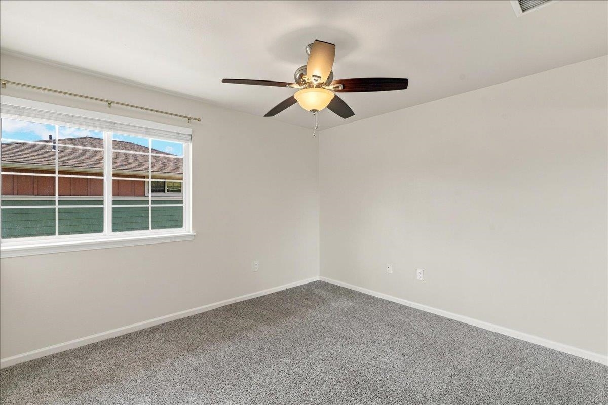 589 Hoe Kawele Ln Property Photo 31