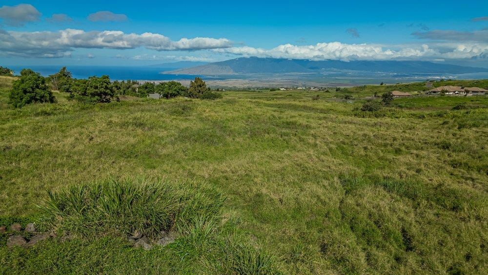 221 Kalelemuku Pl Property Photo 4