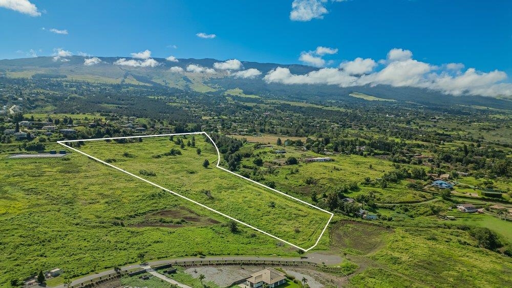 221 Kalelemuku Pl Property Photo 8