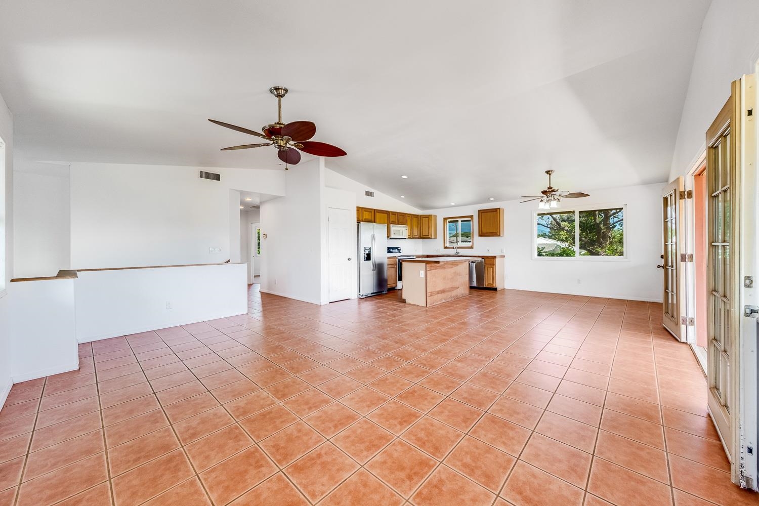 296 Kenolio Rd Property Photo 8