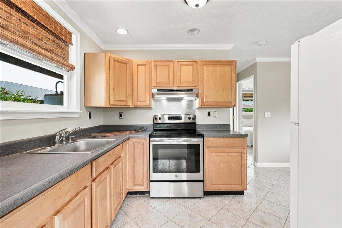 190 Aliiolani St Property Photo 39