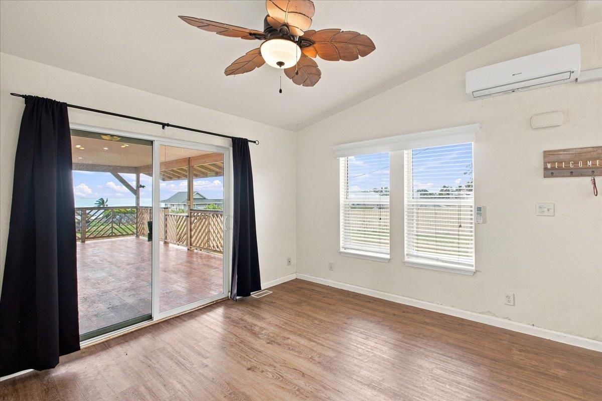 284 Alalani St Property Photo 12