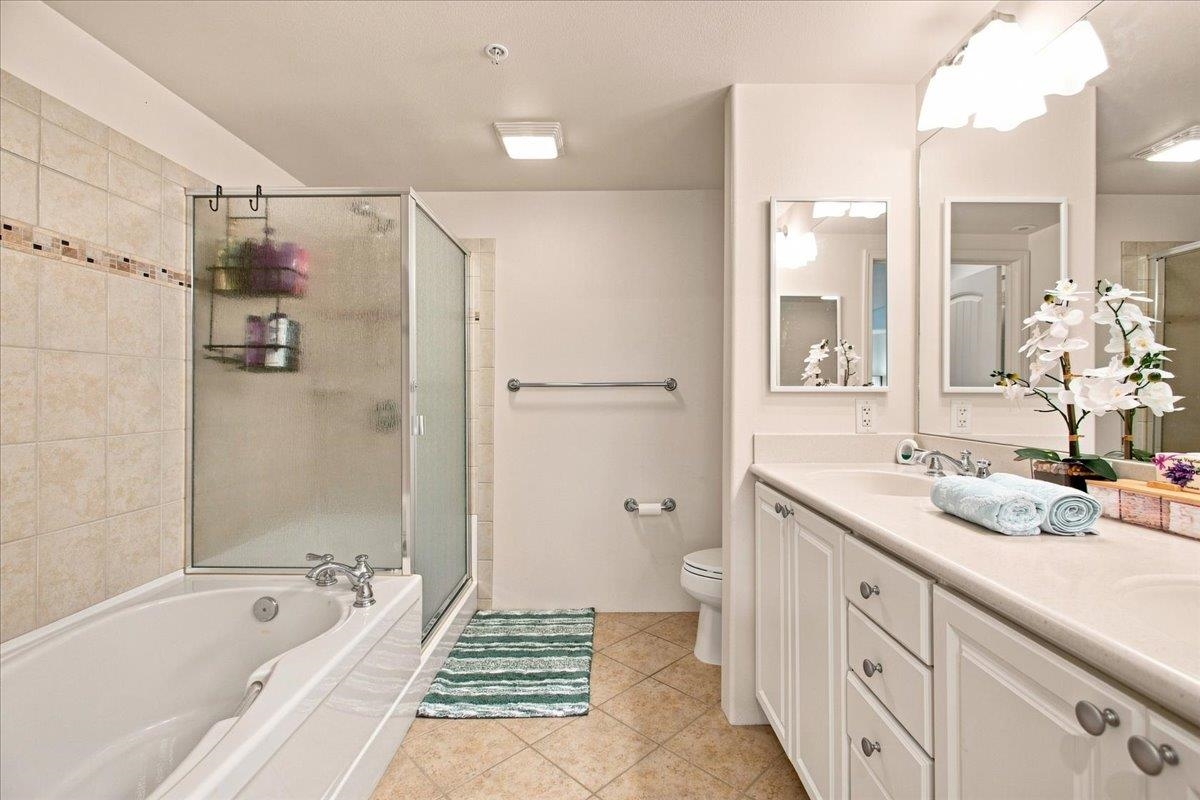 1233 Limahana Cir Property Photo 6