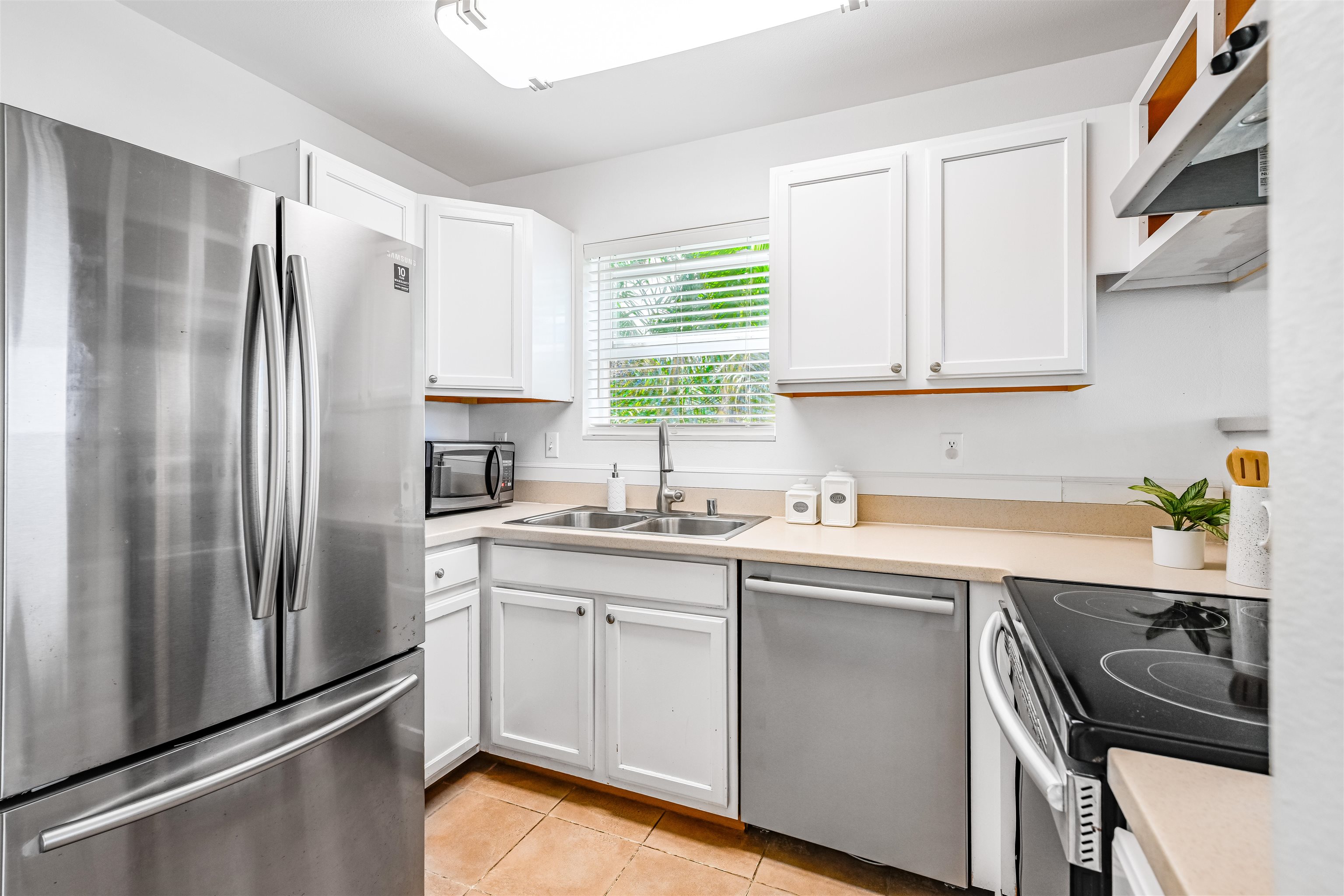 17 Jillian Ln Property Photo 6
