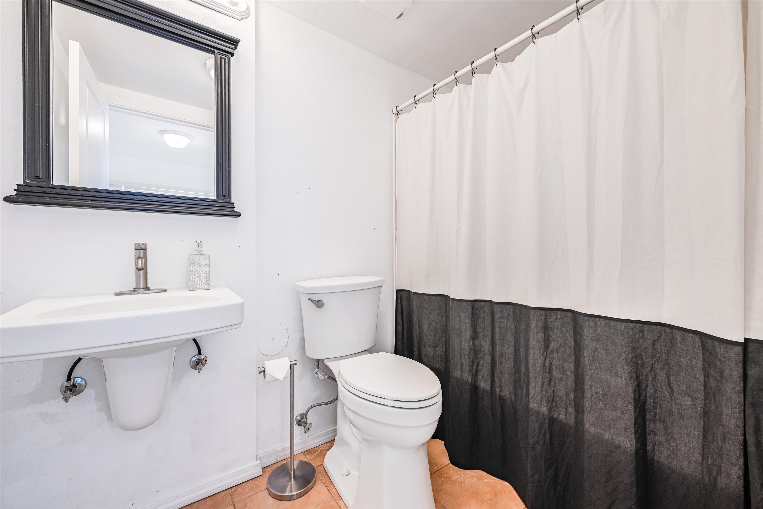 17 Jillian Ln Property Photo 23
